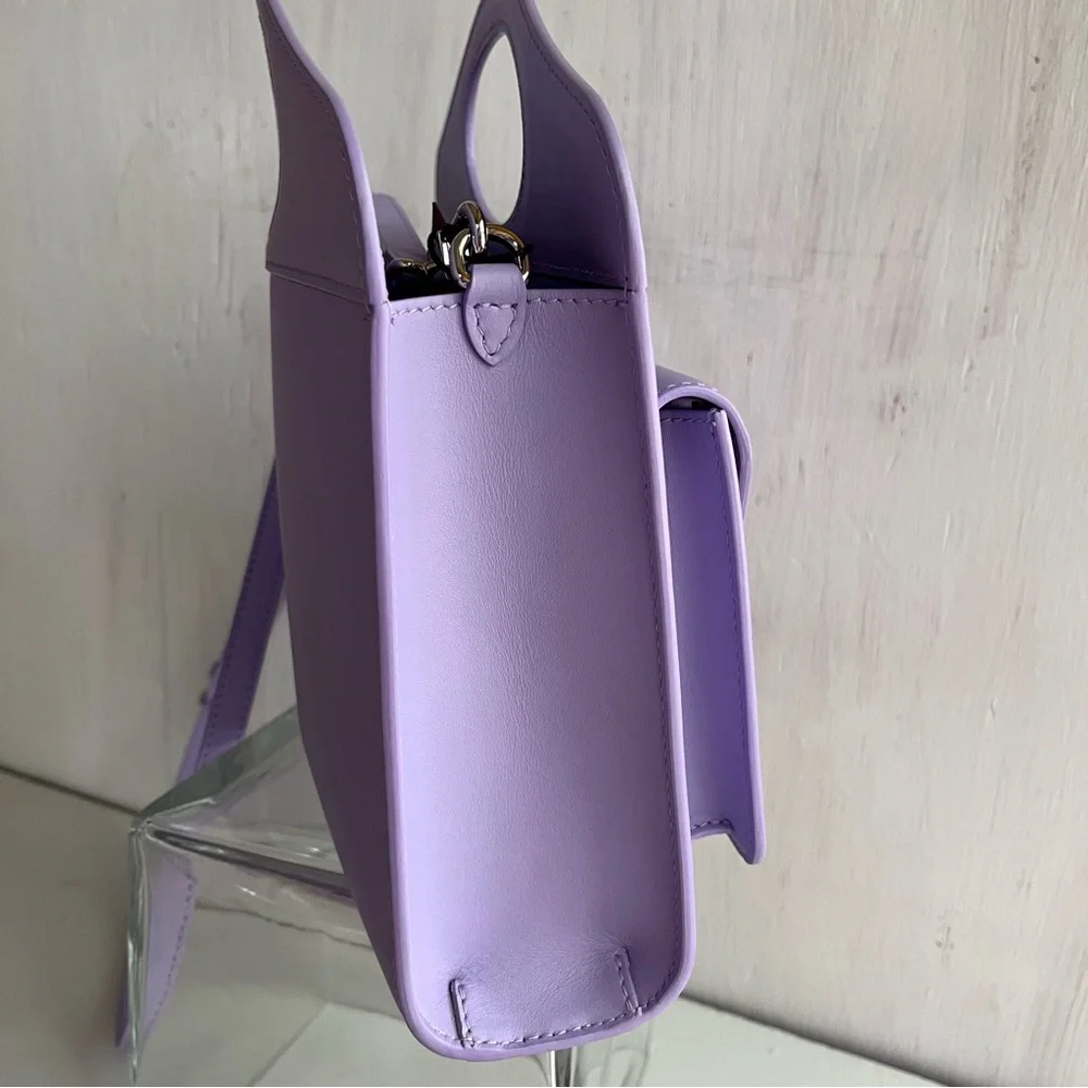 🔴SOLD🔴 BURBERRY Mini Leather Pocket Bag- Soft Violet - Picture 8 of 16